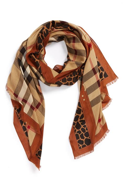 burberry haymarket scarf|burberry scarf vs real.